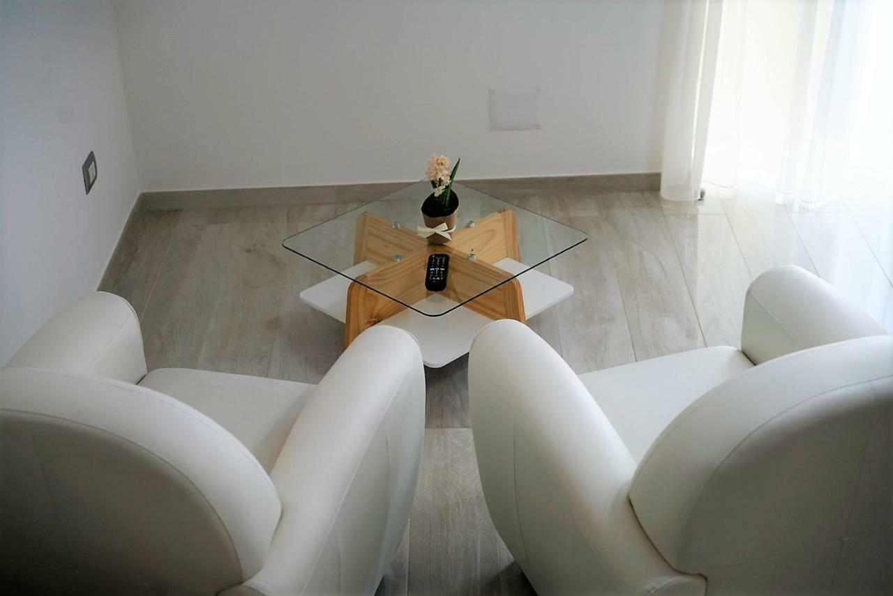 Al Teatro Verdi Luxury Apartment Salerno Exterior photo